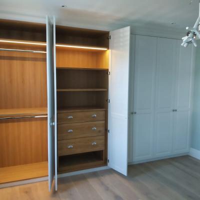 Built-in wardrobes UniPaint Joinery 22